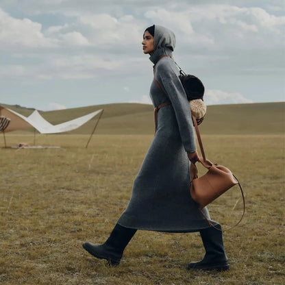 New commuting women's single shoulder cloud bag, niche retro high-end leather single shoulder crossbody bag2025