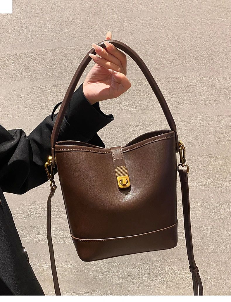 Women's Genuine Leather Bucket Bag Retro Shoulder Crossbody Handbag Fashionable Luxurious Women's Bag