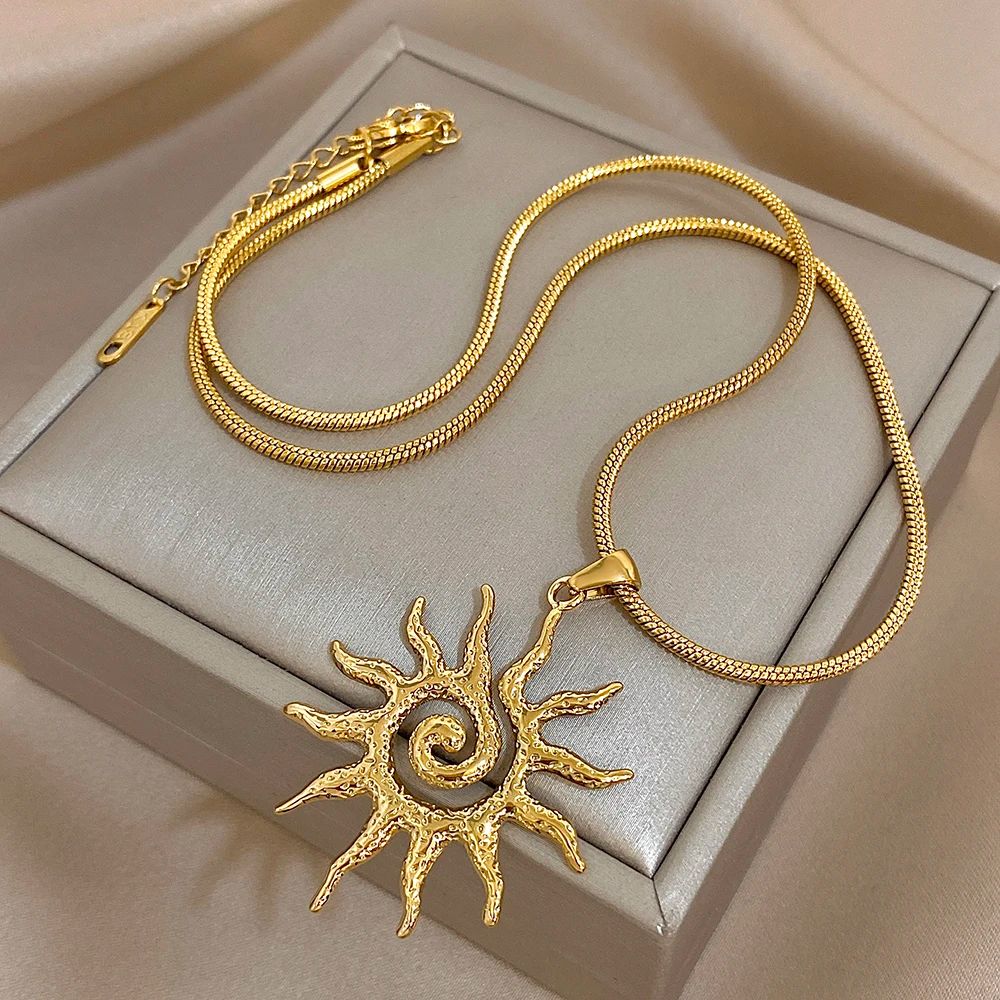 Colar Vintage Chique Com Pingente Em Formato De Sol Aço Inoxidável Joias Acessórios De Moda Dourados Presente Para Mulheres Homens Casais
