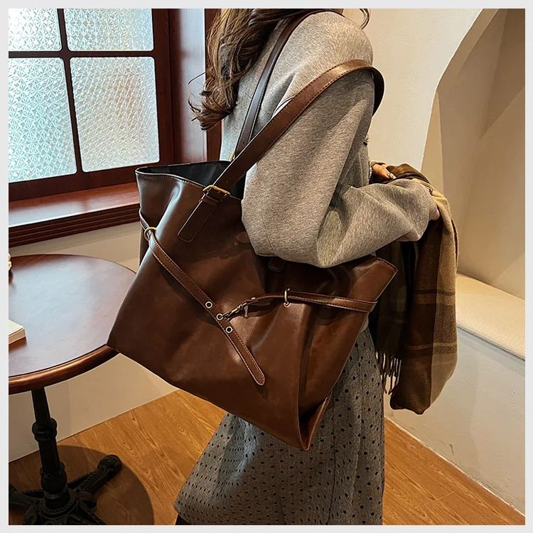 Retro Big PU Leather Shoulder Bag for Women 2025 Winter Trend New Y2K Fashion Handbags Females Travel Luxury Tote Bag  bolsas