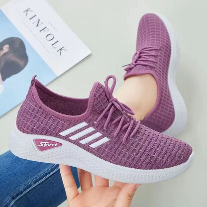 Old Beijing Cloth Shoes Women's 2025 Korean Edition Casual Sports Shoes Breathable, Lightweight, Soft soled Running Shoes
