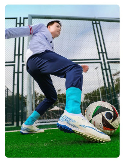 New Men Football Boots Ultralight Soccer Shoes Cleats Long Spikes Match Breathable Indoor Sneakers Training Drop Shipping