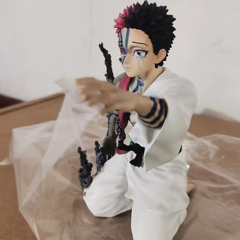 17cm Demon Slayer Figure Akaza Anime Action Figure PVC Estatueta Colecionável Modelo Brinquedos Infantis Presentes de Halloween Boneca Enfeites