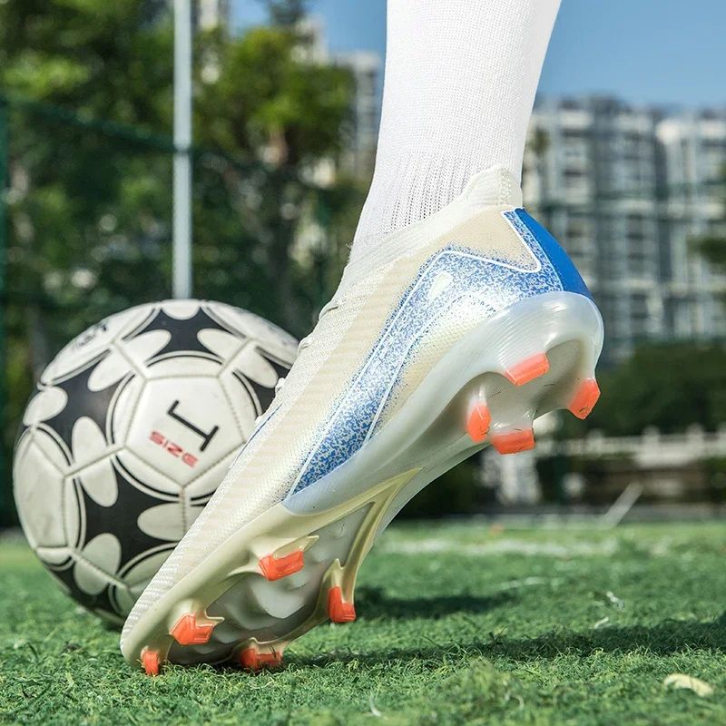 Men Professional Training Football Boots Ultralight Soccer Shoes Unisex Wholesale Women Breathable Drop Shipping Indoor Futsal