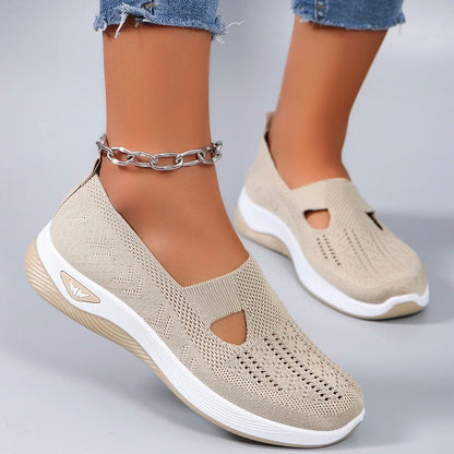 Women's Shoes 2025 Spring New Middle aged and Elderly Mom Shoes Soft soled Breathable Women's Casual ShoesSports Shoes