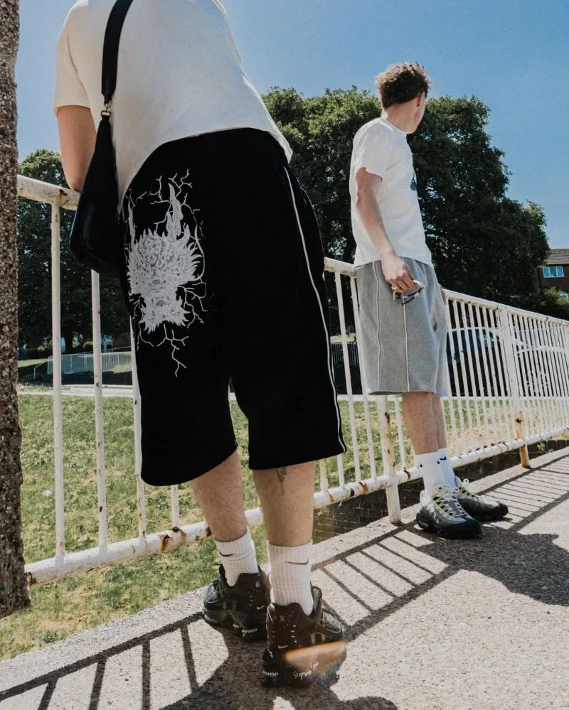 American Hip-hop Dragon Head Striped Casual Loose Shorts Men 2025 High Street Retro Punk Fashion Oversized Straight Pants Women