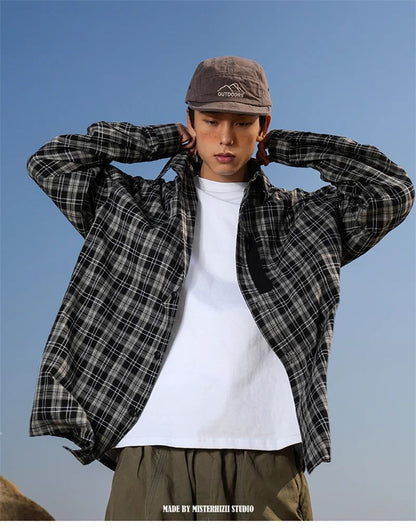 Autumn Y2K Vintage Plaid Shirts For Men Long Sleeve Button Up Blouse Korean Fashion Zip Pocket Cargo Shirt Streetwear Clothes