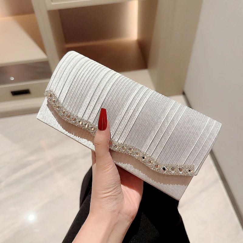 Ladies Glitter Silver Clutch Bag Envelope Evening Bag Fashion Elegant Long Purse Women Chain Shoulder Bags Wedding Party Handbag