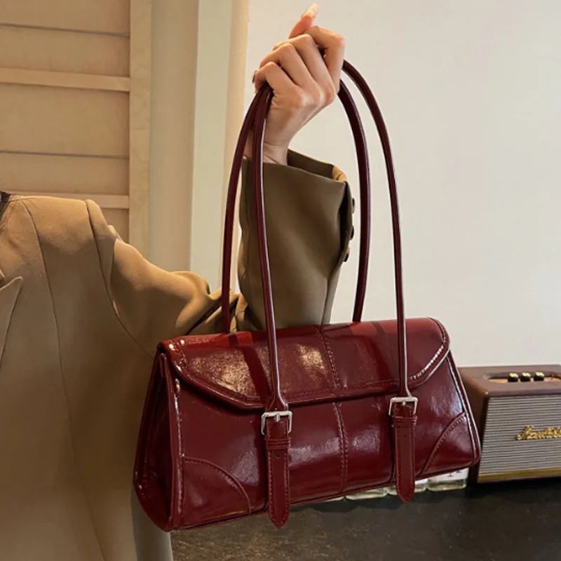 High End Burgundy Oil Wax Leather Underarm Bag Elegant Women's Magnetic Buckle Shoulder Bag Commuter Versatile Ladies Tote Bags