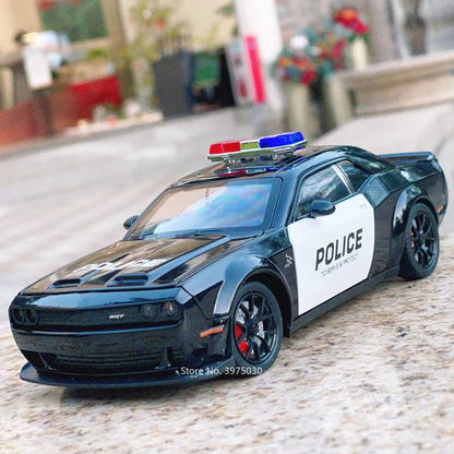 1:24 Dodge Challenger SRT Hellcat Modelo de Carro de Polícia de Brinquedo Pneu de Borracha Carro em Miniatura Puxar para Trás Luz Música Veículo Meninos Adultos Presentes