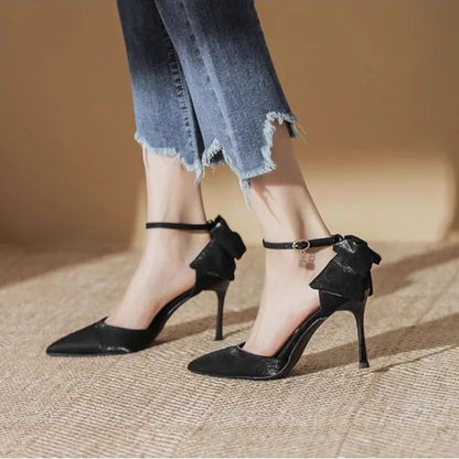 Wedding Heels Women Luxury Brand Design String Bead Pearls High Heels Ladies Sexy Elegant Pointed Toe White Black Pumps2025