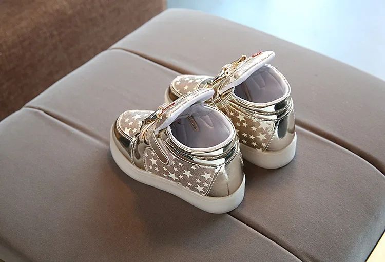 Children's Led Sneakers Girls Cute Glowing Princess Shoes Toddler Luminous Non-slip Footwear Kids Soft Bottom Lighted Sneakers