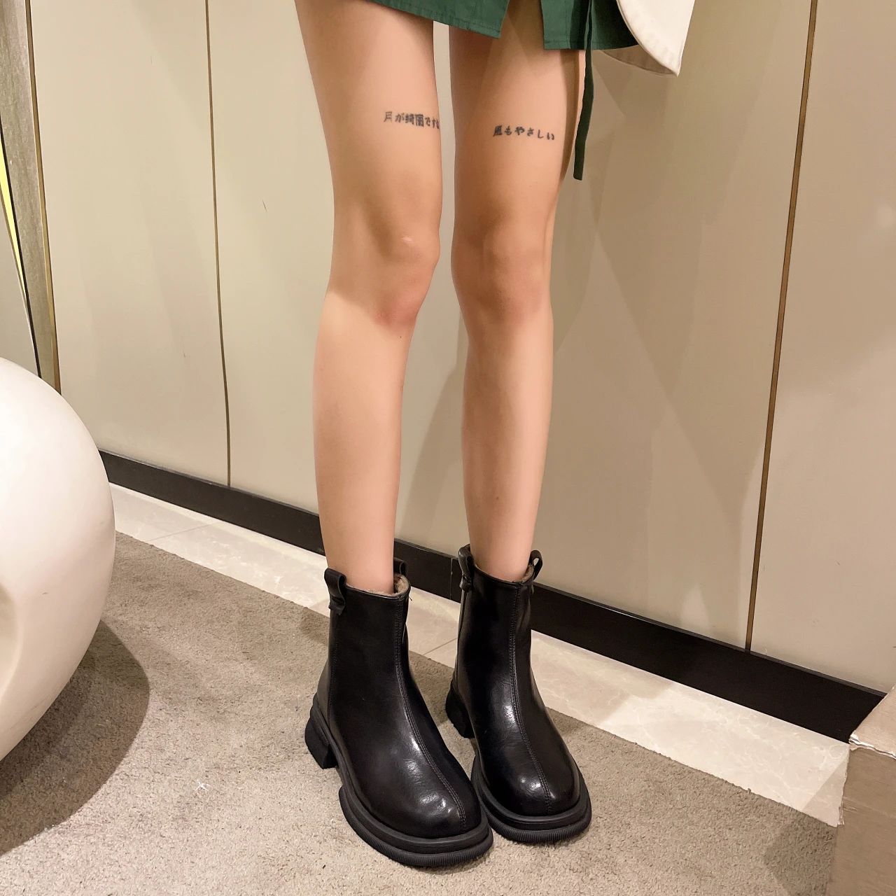 New Women Ankle Boots Fashion Female Square Heel Low-Heel Shoes Lady Boots Leather Woman Low-heel Keep Warm Ankle Boots Q109