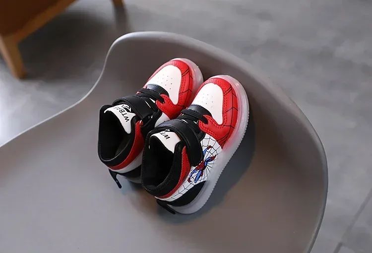 Disney Children's Led Light Shoes Fashion Aoger Spiderman Boys Sneakers Girls Cartton Casual Shoes Breathable Kids Sport Shoes
