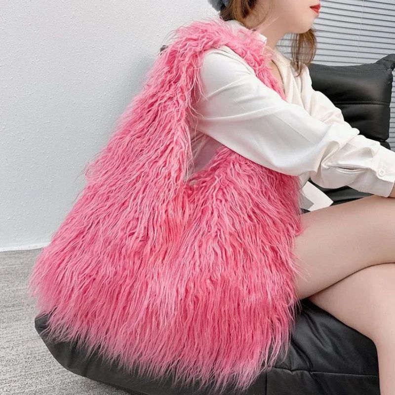 2025 NOVAS Bolsas de Ombro Pelúcia Lã Femininas Y2k Hot Girls Bolsa Saco com Cordão de Pele Sintética Moda Feminina Bolsas de Mão Peludas Tote