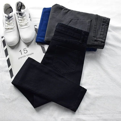 Plus Size High Waist Black Jeans Women's Spring Autumn Fashion Slim Fit Nine Point Cotton Denim Pants with Button Decoration