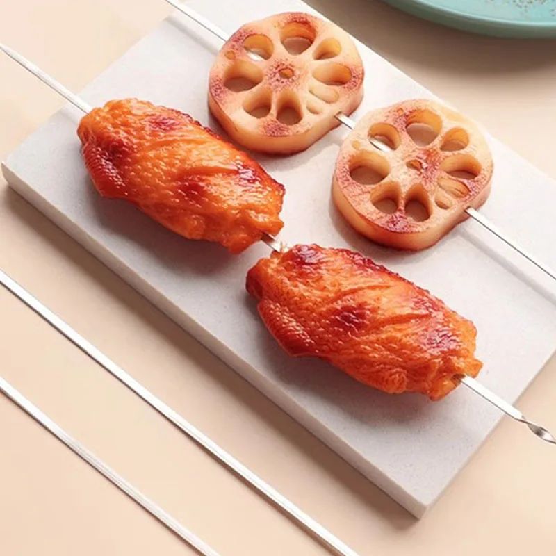 30PCS Flat metal barbecue skewers long hook stainless steel wide sharp reusable barbecue skewers set suitable for meat, shrimp