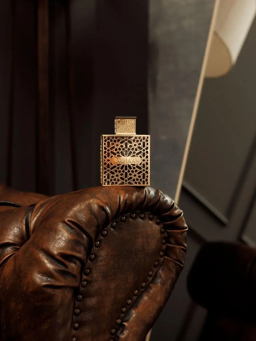 Perfume Gold-Lattice Arabesque Eau De Parfum Opulento Oriental Amadeirado Intrincado Luxuoso Alta Qualidade Fixação Duradoura Spray