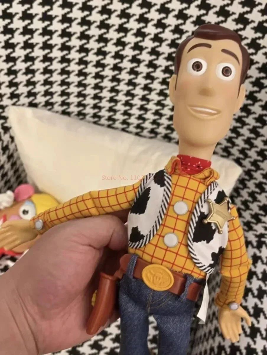 Disney Novo Original 40cm Falando Woody Buzz Figuras de Ação Modelo Toy Story 4 Anime Figuras Decoração Coleção Presente de Natal