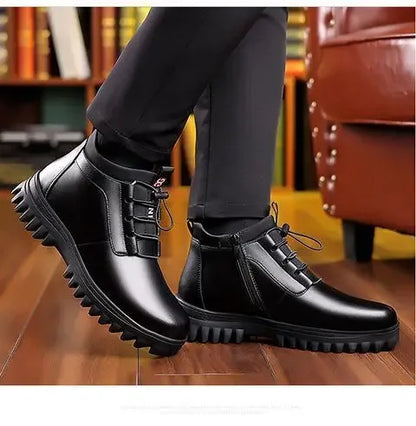 Sapatos Masculinos de Couro de Inverno Nova Moda Pelúcia Quente Confortável Antiderrapante Sapatos de Algodão de Negócios Botas de Neve Casuais ao Ar Livre Férias