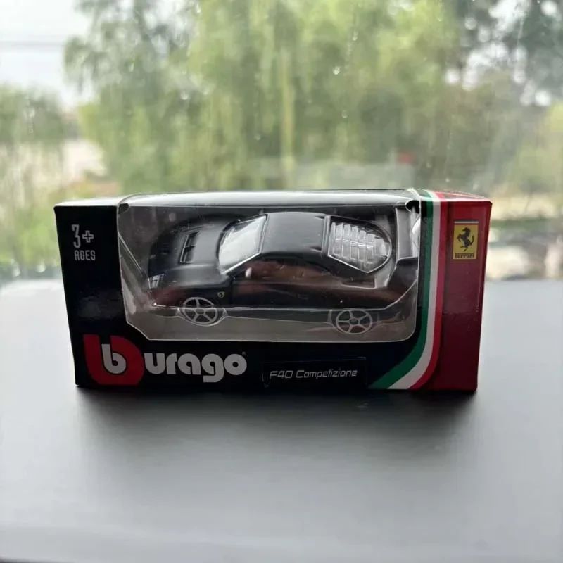 Burago 1:64 Ferrari Series SF90 488P Roma F430 F12 Liga de Carro Modelo Brinquedos Infantis Coleção de Presentes de Férias Modelo de Carro Atacado
