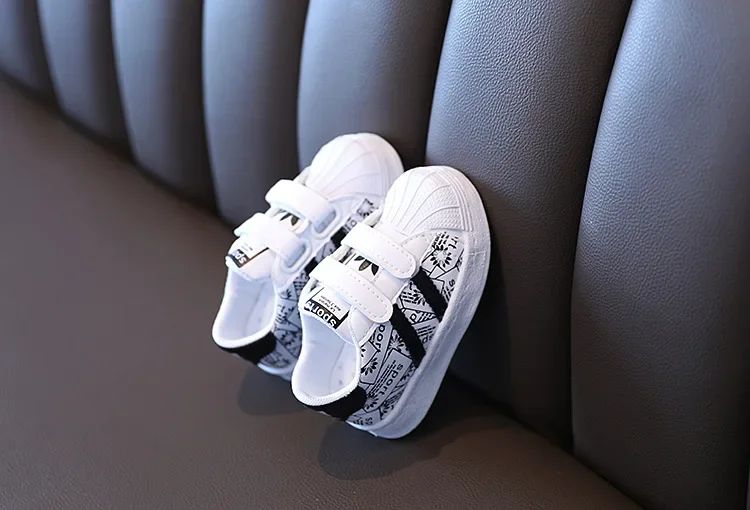 Children's Sneakers Kids Fashion Design White Non-slip Casual Shoes Boys Girls Hook Breathable Sneakers Toddler Outdoor Shoes