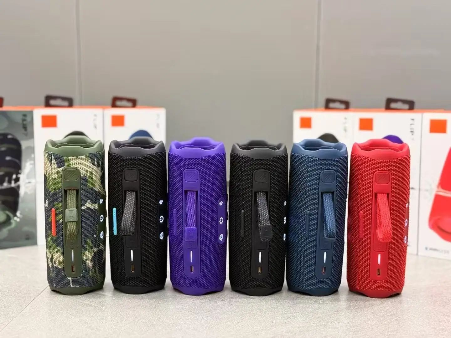 Caixa de Som Bluetooth Portátil Flip 7 Bass Vermelha Wireless IPX7 À Prova D'água TWS Sistema de Som Music Box