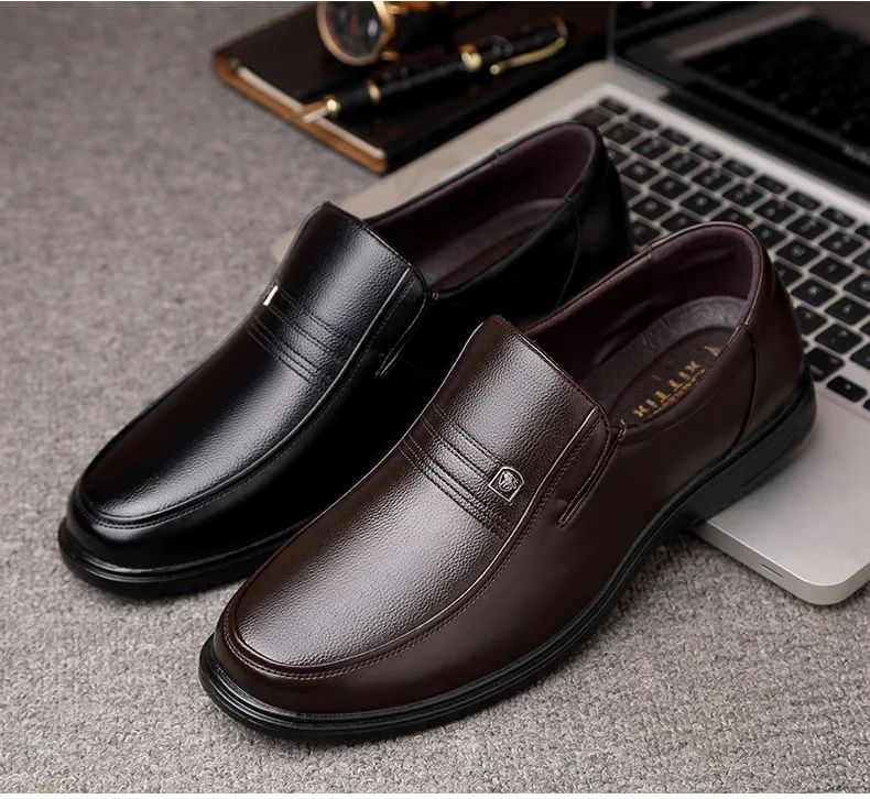 Genuine Leather Handmade Shoes Men Loafers Slip On Business Casual Shoes Classic Soft Leather Hombre Breathable Men Shoes Flat