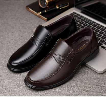 Genuine Leather Handmade Shoes Men Loafers Slip On Business Casual Shoes Classic Soft Leather Hombre Breathable Men Shoes Flat