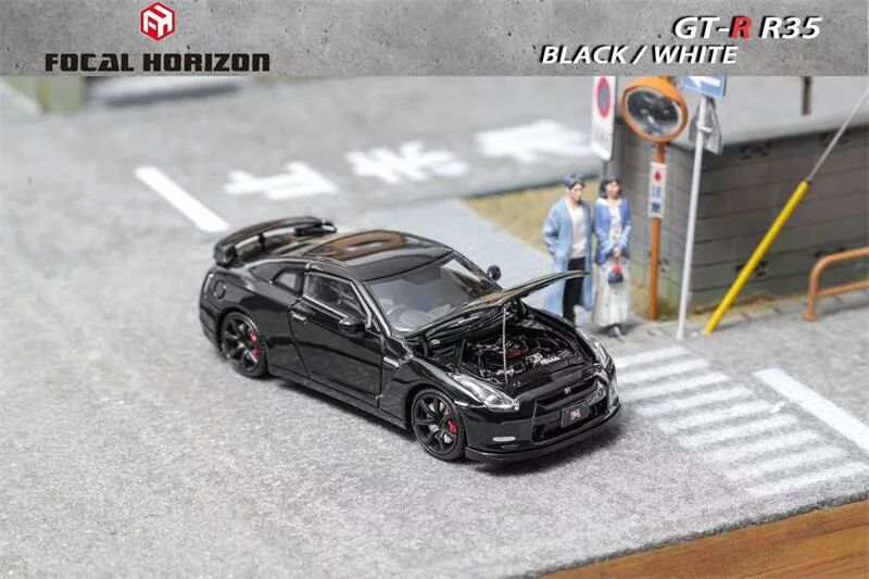 Focal Horizon 1:64 Skyline GTR R35 Preto / Branco Capô Articulado Miniatura de Carro Die-Cast Colecionável