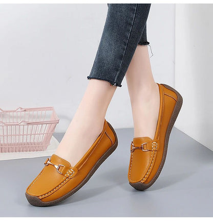 Vulcanize Women Shoes Flats Leather Moccasins Sneakers Designer Shoes for Women Slip-on Loafers Female Boat Shoes Big Size 43