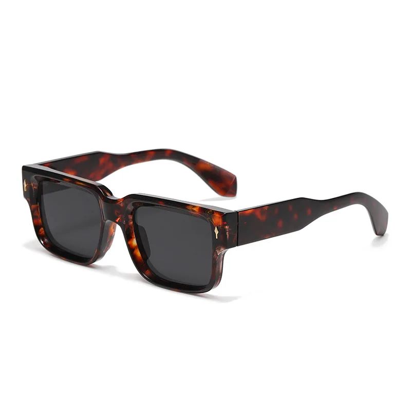 JNPCXI Óculos de Sol Retrô Quadrados Femininos Listras de Leopardo Sombras UV400 Rebites da Moda Masculinos Óculos de Sol Transparentes Gradiente