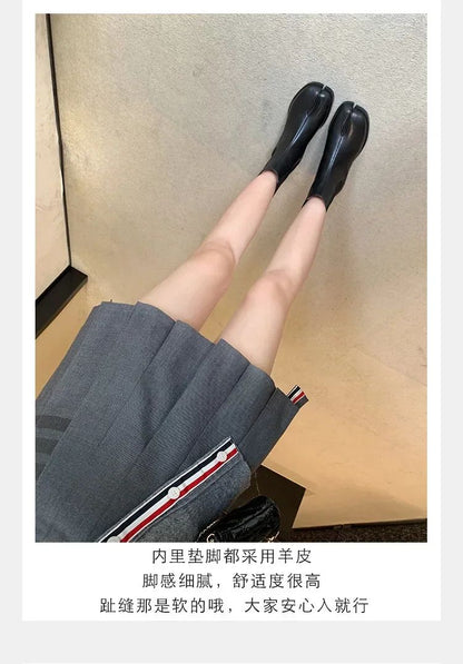 2025 Stretch Slip On Chelsea Boots Woman Split Toe Low Heels Ankle Botas Feminina Tabi Shoes Winter Patent/Matte Leather Botines