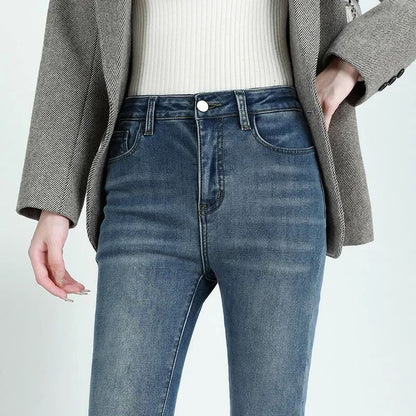 Winter Female Thin Snow Warm Plush Jeans Lady Chic Fleece Flared Pants Girls Korean High Waist Straight Leg Denim Trousers