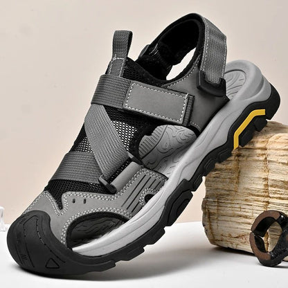 Non-Slip Sunnmer Fashion Flats Men's Breathable Sandals Lightweight Outdoor Sport Sandals Anti-collision Toe Male Beach Shoes