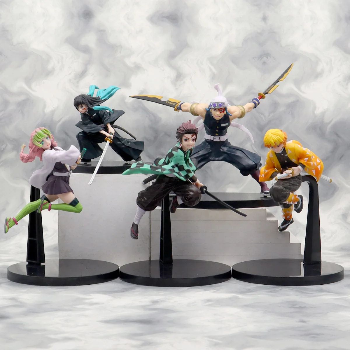 Anime Demon Slayer Tanjirou Muichirou Mitsuri Zenitsu Postura de Combate Action Figure PVC Modelo Suporte Decoração de Mesa Boneca Brinquedo Presentes