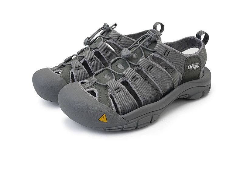 2025 Summer Men's Sandals Thick soled Baotou beach shoes Outdoor oversized casual Shoes Male lightweight hollow sandals Homme