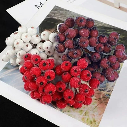 Wholesale Artificial Frosted Berry Mini Double Head Christmas Holly Red Gold Silver Berries Flowers Wreath Xmas Party Decoration