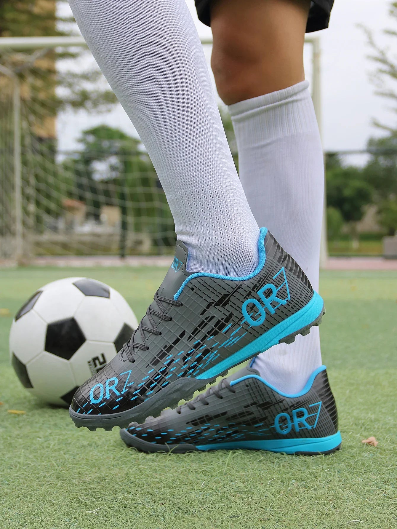 TF/FG Football Field Boots Original Men Women Studded Football Shoes Turf Match Ultralight Soccer Shoes Cleats Unisex Resistant