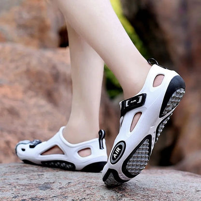Unique 2022 Summer Couple's Beach Sandals Outdoor River Swimming Plus Size Men's Sandals Dialed Design Casual Comfort