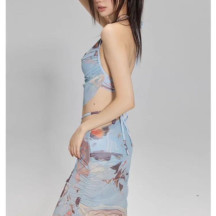 2024 New Three-Piece Bikini Set Beach Vacation Hot Spring Trip Slimming Long Skirt Separate Swimsuit Meat Concealing Photography