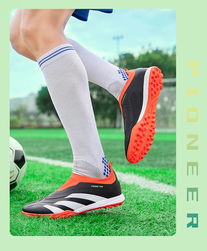 Mens High Quality Ultralight Football Shoes Society Cleats Indoor Soccer Shoes Professional Original Fast Futsal Football Boots