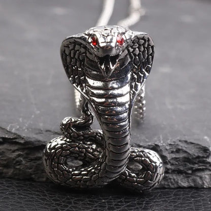 Colar de Pingente de Caveira Demoníaca Enrolada de Cobra Gótica Vintage para Homens Meninos Festa de Rock Halloween Joia de Presente