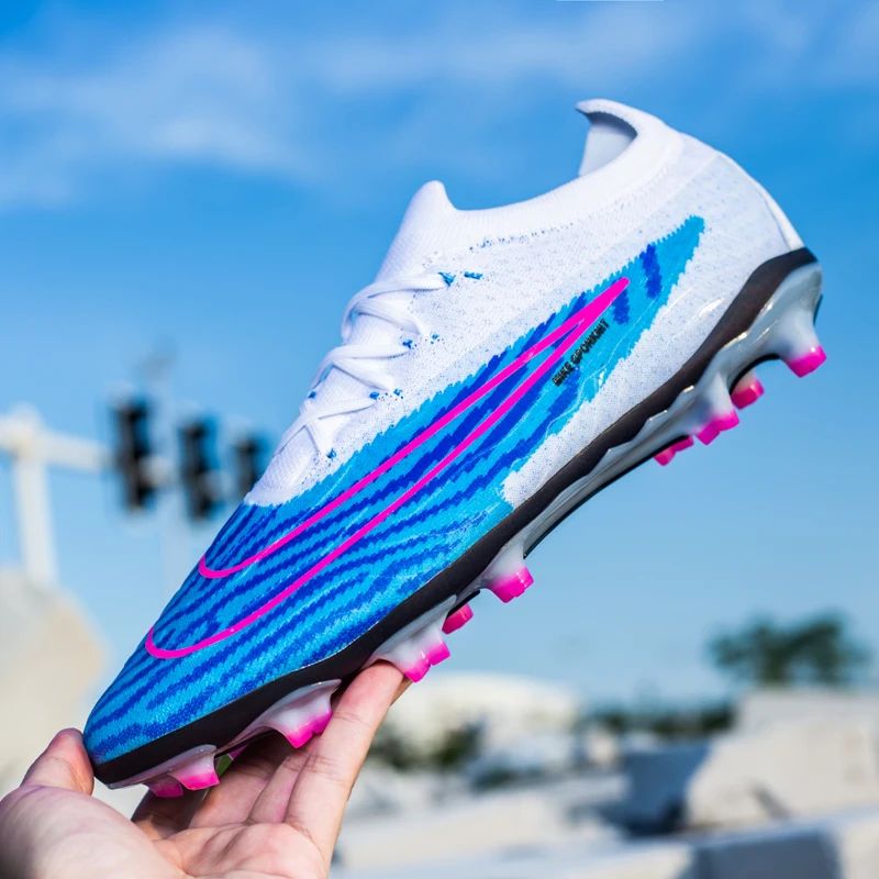 High Quality Ultralight Men ‘s Soccer Shoes Non-Slip Turf Soccer Cleats Kids TF/FG Training Football Boots Chuteira Campo