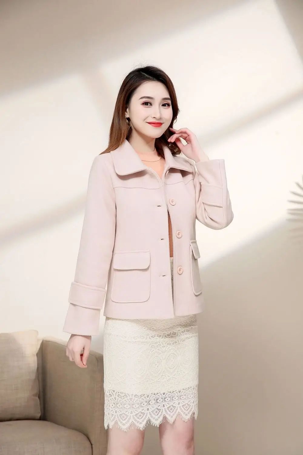 Short Woolen Coat for Women Casual Elegant Autumn Winter New Style Korean Version Polyester Fiber Commute Style Pure Color