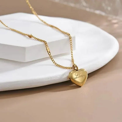 Novo Casal Transfronteiriço Corrente Cavicle Coração Geométrico Leve Luxo Temperamento Simples Doce Amor Pingente Colar Joias
