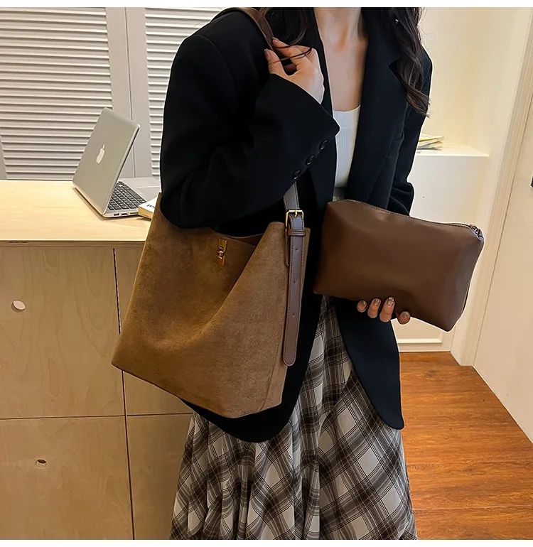 Shoulder Bags Bucket Bag Retro Suede Fur Women Tote Bag New Style Versatile Shoulder & Crossbody Bag 2025