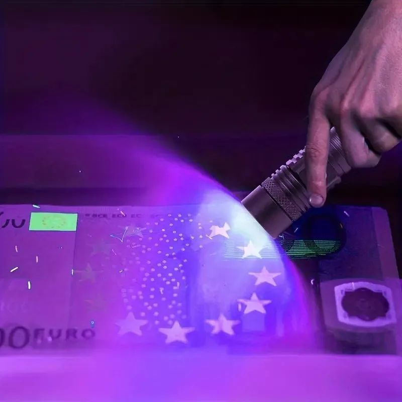 365/395nm UV Flashlight Zoomable Ultra Violet Torch Ultraviolet Lights for Pet Urine Stains Scorpions Fluorescent Agent Detector