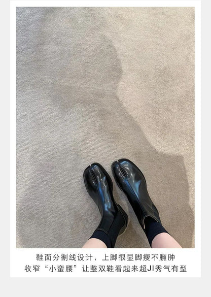 2025 Stretch Slip On Chelsea Boots Woman Split Toe Low Heels Ankle Botas Feminina Tabi Shoes Winter Patent/Matte Leather Botines