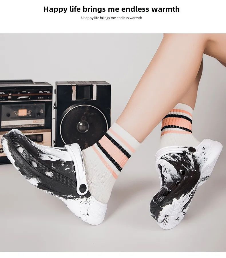 Summer Couple Clog Shoes Fashion Sandals Waterproof Slippers Men Shoes Outdoor Soft Sole Shoes Clogs EVA Beach Home Slipper